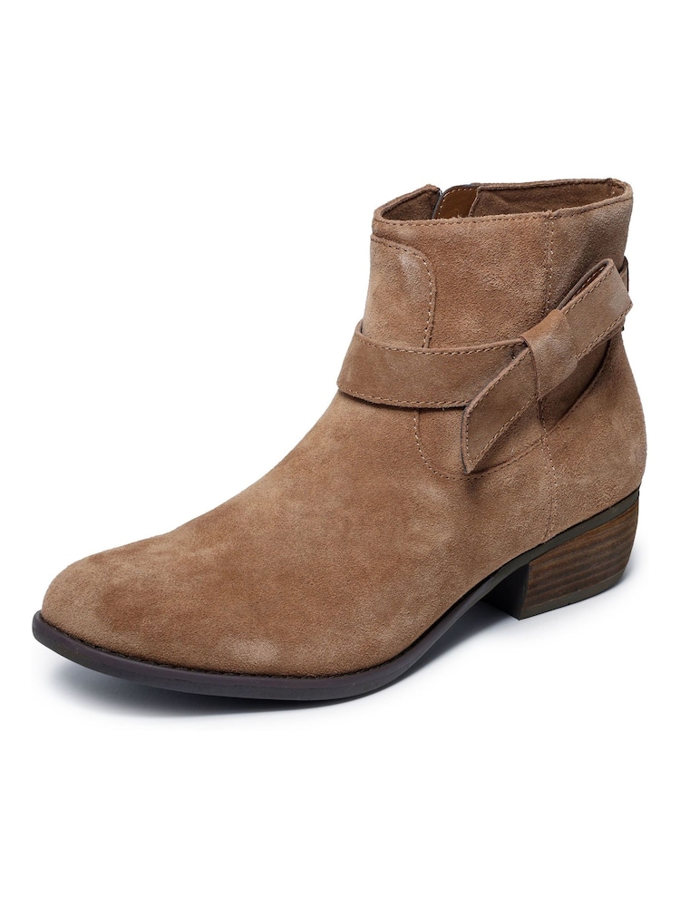 Skechers Chestnut Brown Boots - Image 2 of 6