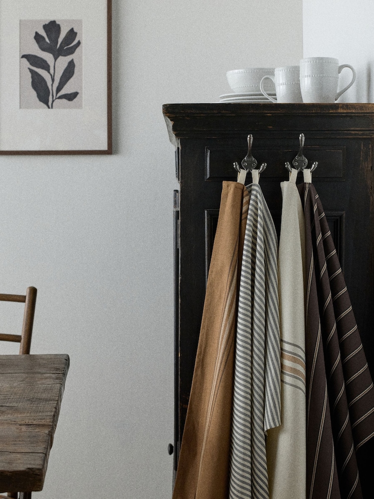 The Set 8 Pack Brown Tea Towels - Image 2 of 4