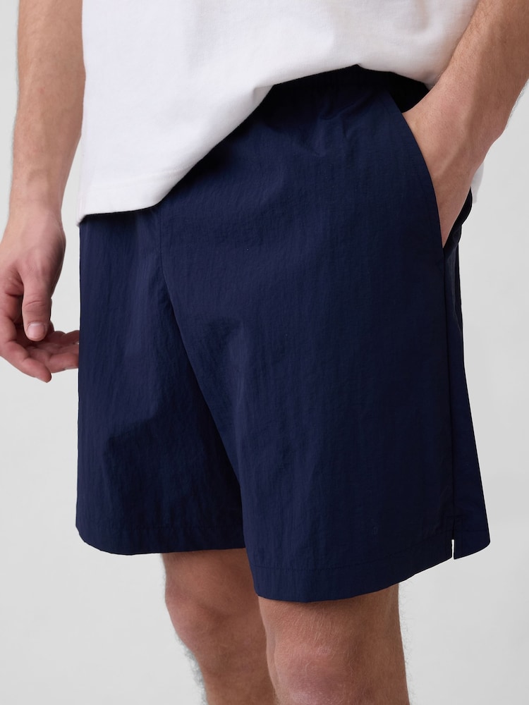 Gap Navy 7.5 inch Hybrid Shorts - Image 5 of 5