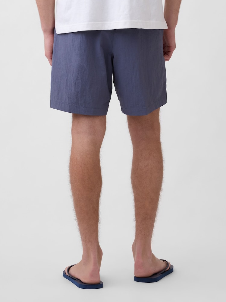 Gap Blue 7.5 inch Hybrid Shorts - Image 2 of 5