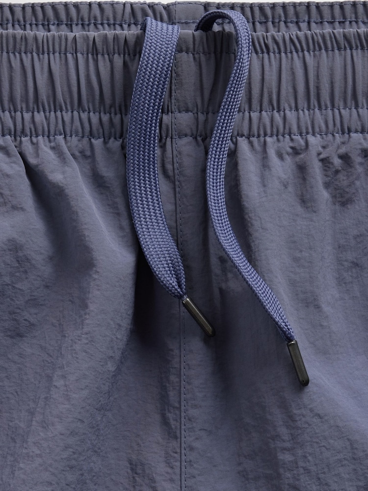 Gap Blue 7.5 inch Hybrid Shorts - Image 5 of 5