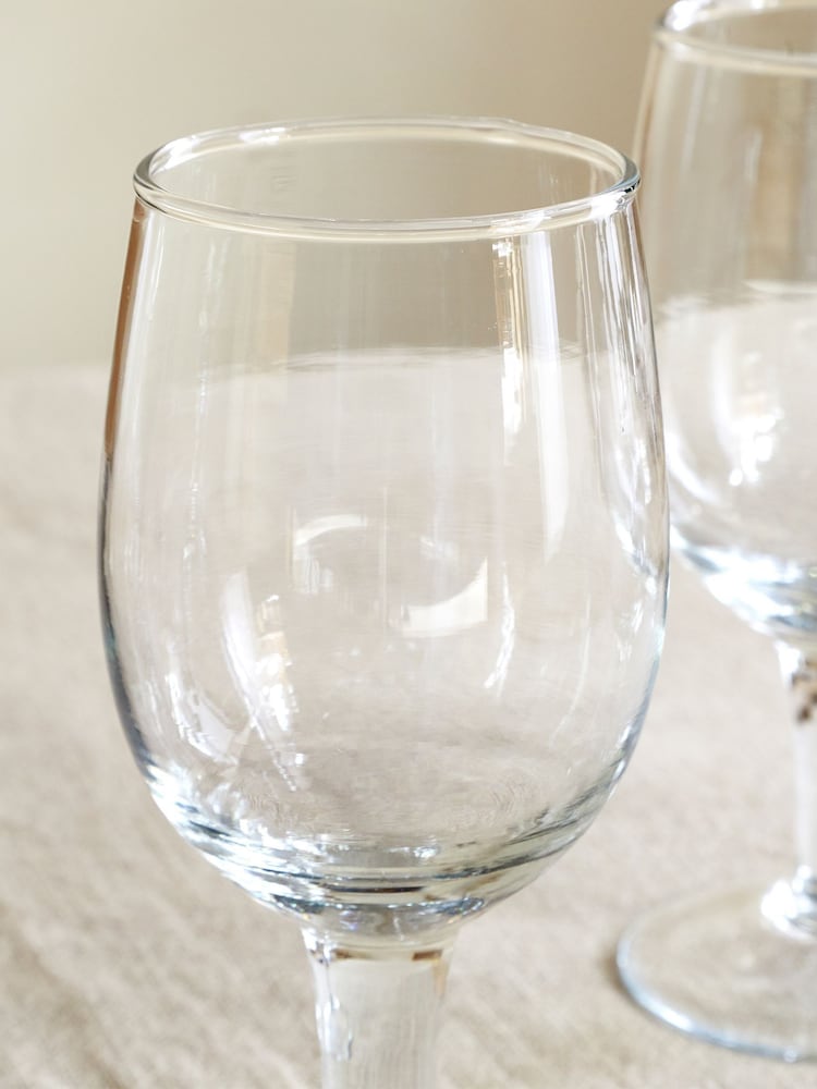 Nkuku Set of 4 Clear Pani Wine Glasses - Image 3 of 3 Nkuku Set of 4 Clear Pani Wine Glasses - Image 3 of 3