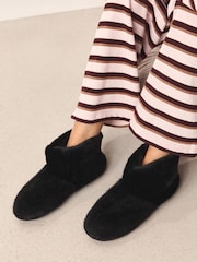 Itim - Mga Faux Fur Boot Slipper - Larawan 1 ng 3