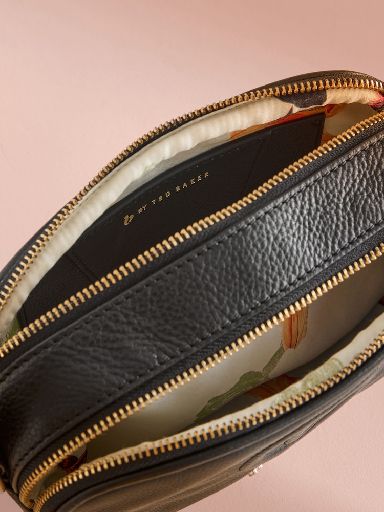 Μαύρο - B by Ted Baker Leather Cross-Body Camera Bag - Εικόνα 5 από 5 Μαύρο - B by Ted Baker Leather Cross-Body Camera Bag - Εικόνα 5 από 5