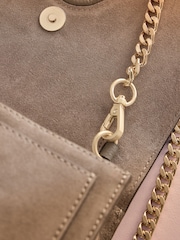 Σταχτί καφέ - B by Ted Baker Suede Chain Cross-Body Bag - Εικόνα 4 από 6