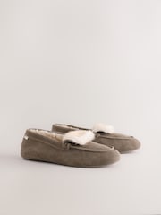 Gris - Moccasin Suede Fold-Over Fur Lined Slippers - Imagen 3 de 8