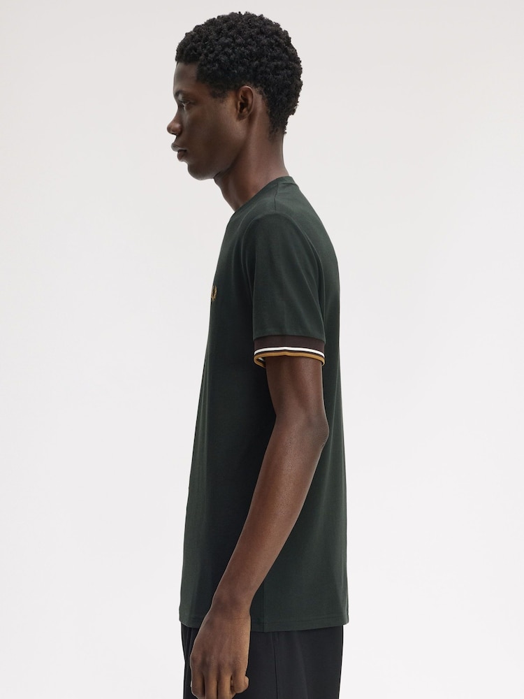 Fred Perry Green Twin Tipped  Cuff T-Shirt - Image 2 of 5