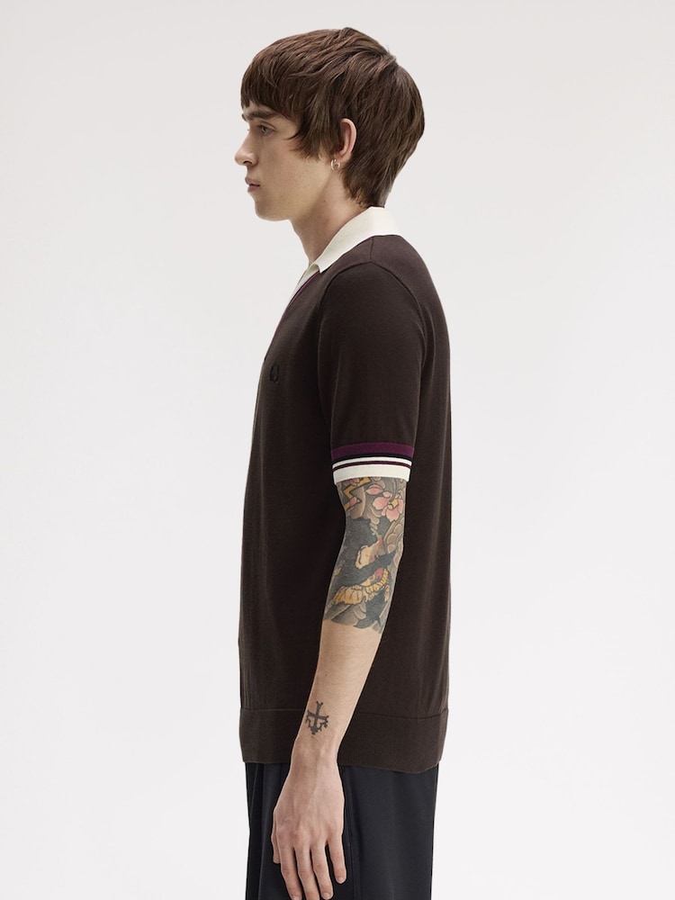 Camisa de punto con cuello abierto y ribete de Fred Perry - Imagen 2 de 5 Camisa de punto con cuello abierto y ribete de Fred Perry - Imagen 2 de 5