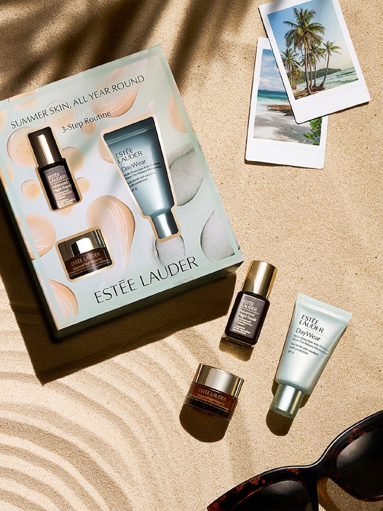 Estée Lauder Summer Skin All Year Round DayWear Skincare Gift Set (Worth £48) - Image 2 of 3