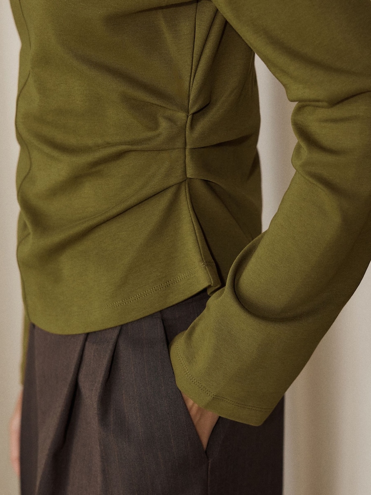 橄欖綠 - Cinch Waist Long Sleeve Top - 圖片 5，共 5