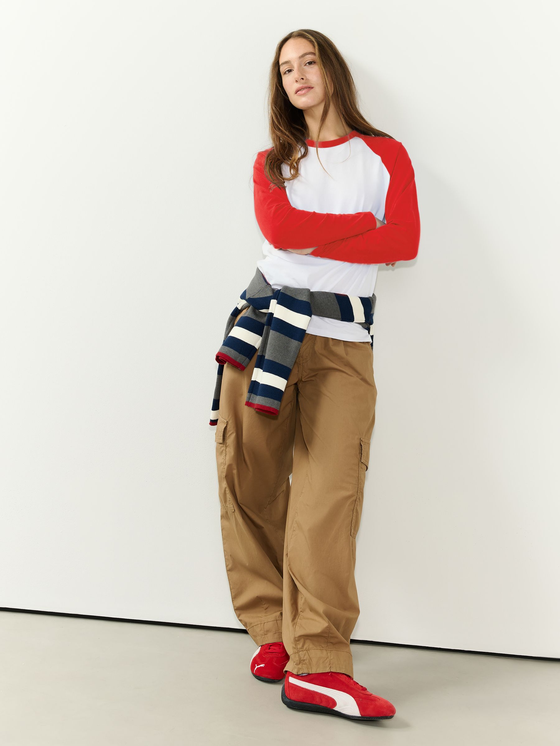 Next：日本 レッド - 長袖ラグラン Tシャツ from Next Japan