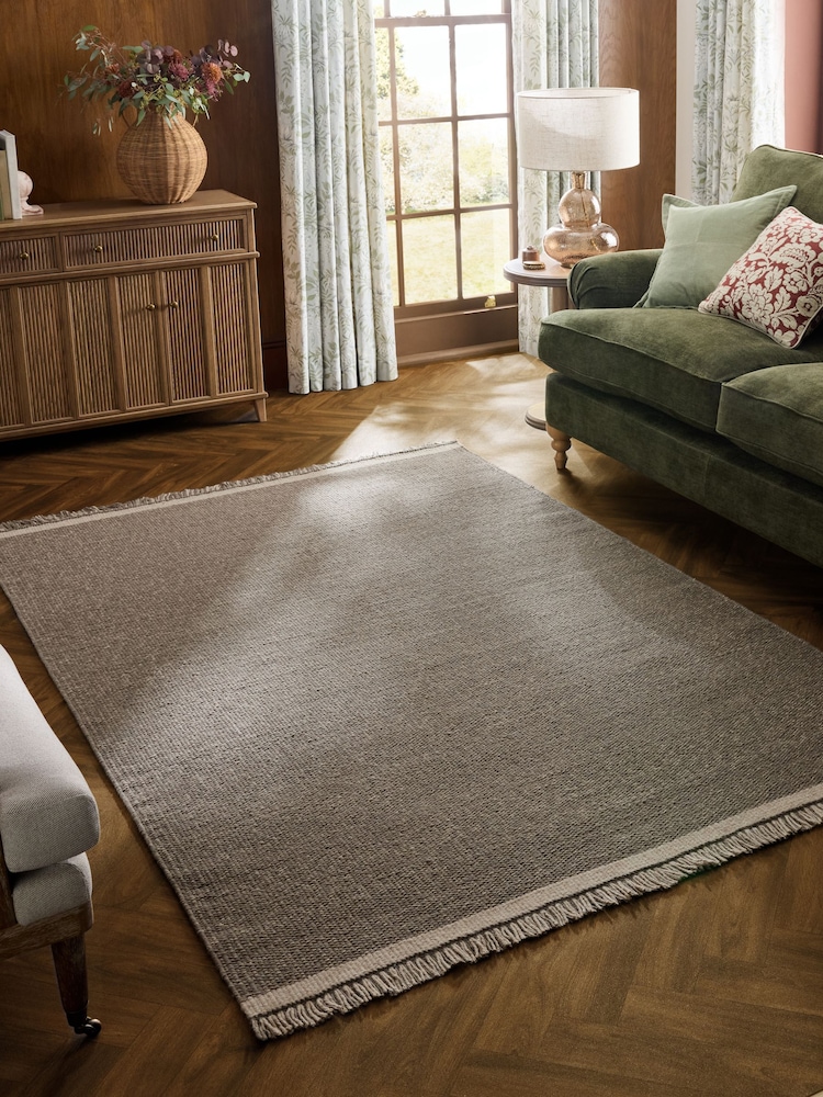 Laura Ashley Green Wool Rug - Image 1 of 4 Laura Ashley Green Wool Rug - Image 1 of 4