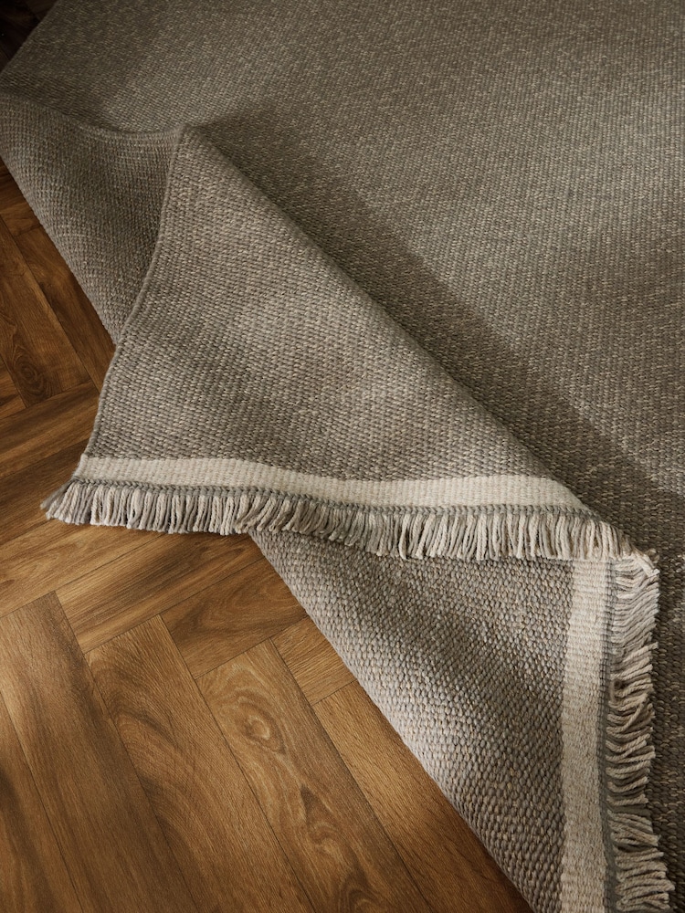 Laura Ashley Green Wool Rug - Image 4 of 4 Laura Ashley Green Wool Rug - Image 4 of 4