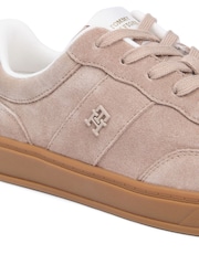 Braun - Tommy Hilfiger Monogram Wildleder Court Turnschuhe - Bild 7 von 7