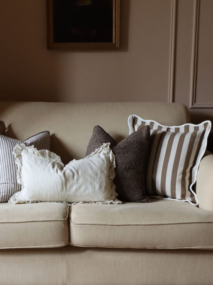 Ellenvale Interiors Chocolate Brown Sofia Boucle Cushion Cover 45x45 - Image 3 of 3 Ellenvale Interiors Chocolate Brown Sofia Boucle Cushion Cover 45x45 - Image 3 of 3