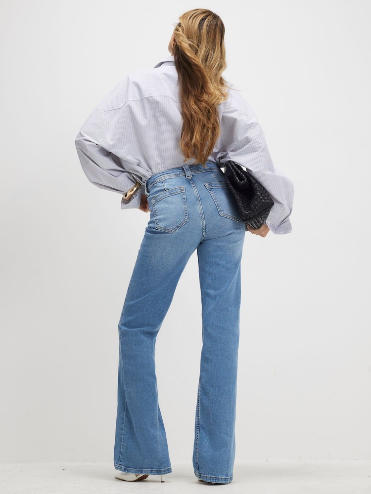 River Island Blue High Rise Pocket Front Flared Jeans - Image 2 of 4
