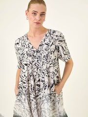 Roman Black Leaf Border Print Pintuck Dress - Image 4 of 5