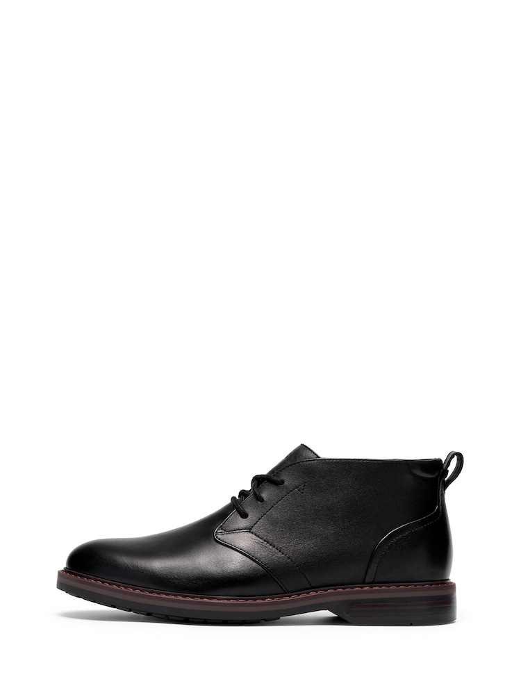 Clarks Black Aldwin2 Chukka Leather Shoes - Image 2 of 6