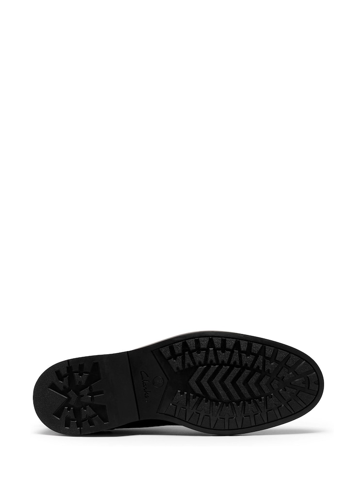 Clarks Black Aldwin2 Chukka Leather Shoes - Image 6 of 6