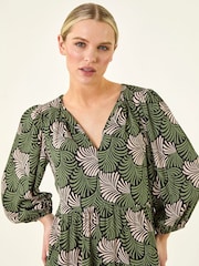 Roman Petite Abstrakt Leaf Lagdelt Smockkjole - Bilde 4 av 5