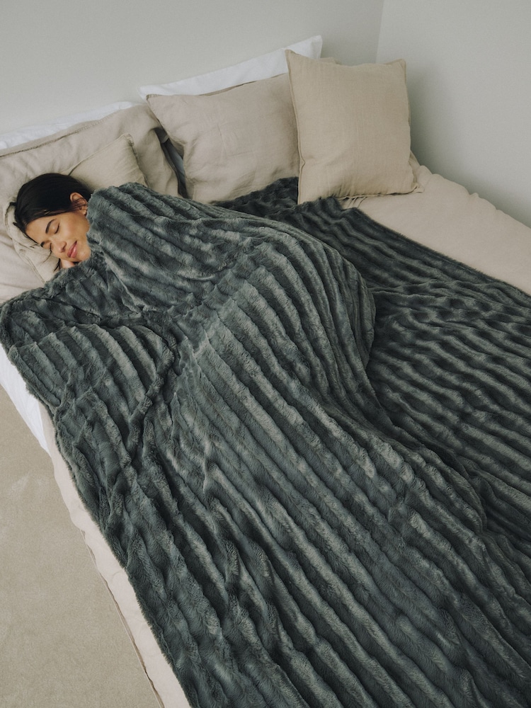 Faux Fur Weighted Blanket - Bild 2 von 2 Faux Fur Weighted Blanket - Bild 2 von 2