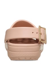 Crocs Classic Metallic Buckle Sandals - 画像 6 / 7