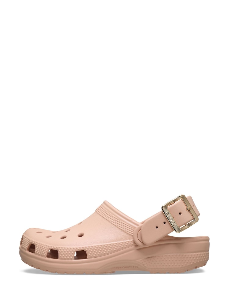 Crocs Classic Metallic Buckle Sandals - 画像 7 / 7
