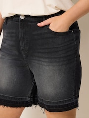 Yours Curve Black Tie Dye Hem Denim Shorts - Image 4 of 5