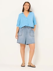 Yours Curve Light Blue Tie Waist Denim Shorts - Image 2 of 5