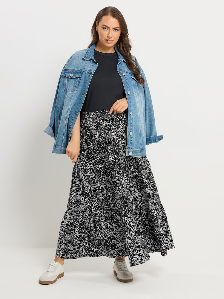 Yours Curve Black Abstract Tiered Detail Skirt - Image 2 of 5