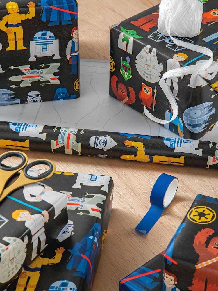 Hallmark 3 x 2m Star Wars Characters Wrapping Paper - Image 1 of 6