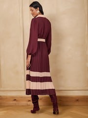 Love & Roses Burgundy Red Colourblock Pleated Belted Midi Shirt Dress - Image 4 of 4