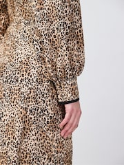 Ro&Zo Brown Petite Petite Leopard Print Seam Detail Shirt Dress - Image 7 of 8