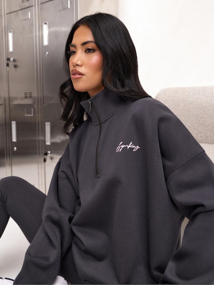 Gym King Charcoal Grey Script Mindset 1/4 Zip Funnel Jumper - Image 3 of 3 Gym King Charcoal Grey Script Mindset 1/4 Zip Funnel Jumper - Image 3 of 3