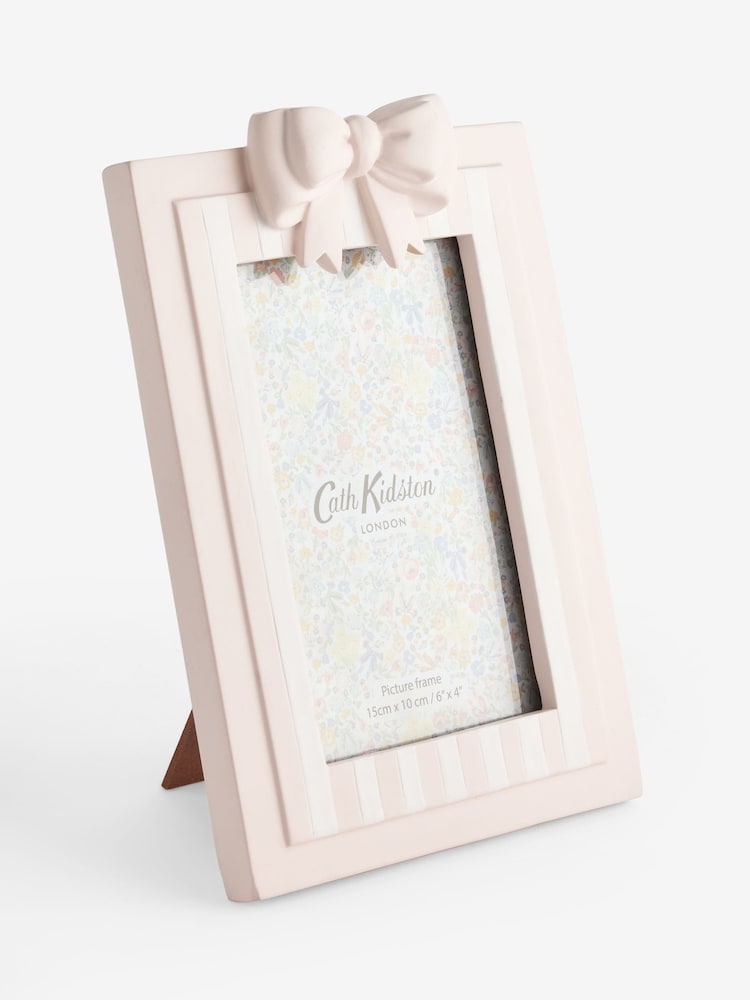 Cath Kidston Cream Bow Photo Frame 6x4 - Image 1 of 2 Cath Kidston Cream Bow Photo Frame 6x4 - Image 1 of 2