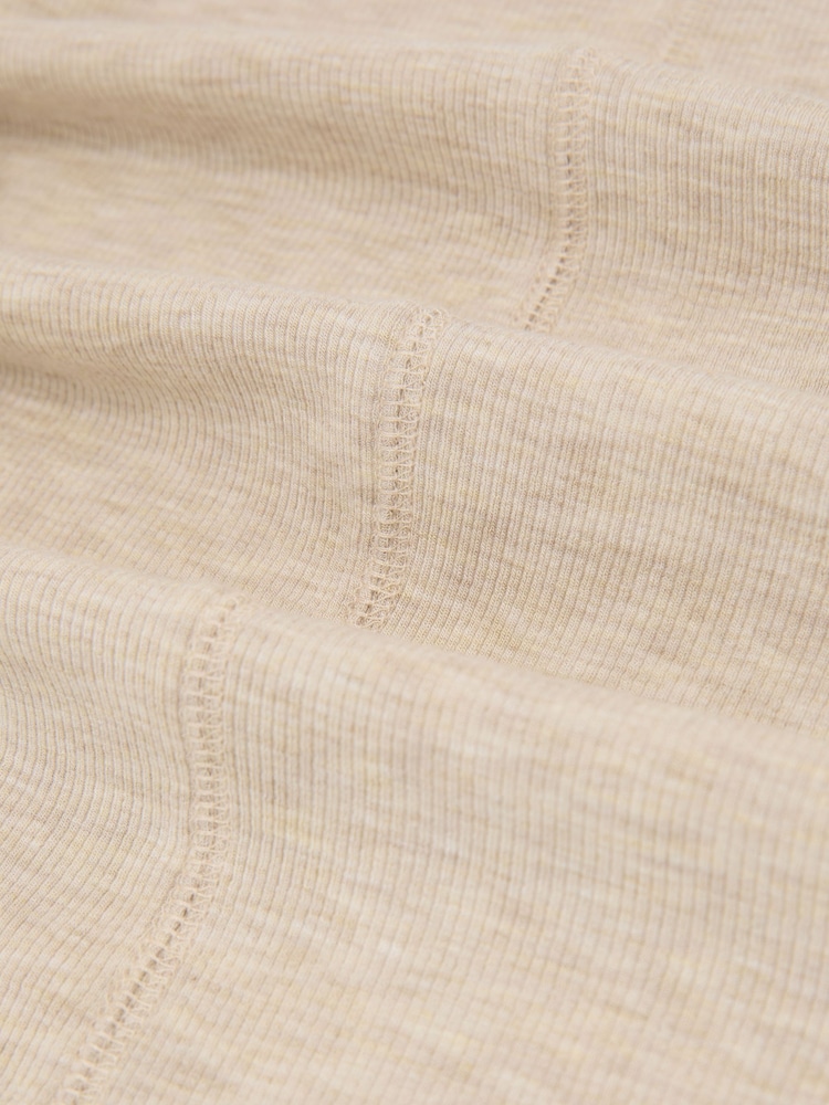 لون محايد بخيوط شاحبة - بلوزة Reiss Arabelle جيرسي بياقة مستديرة وأكمام طويلة - صورة 6 من 6 لون محايد بخيوط شاحبة - بلوزة Reiss Arabelle جيرسي بياقة مستديرة وأكمام طويلة - صورة 6 من 6