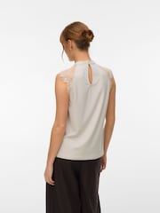 كريم - Vero Moda Sleeveless Lace Trim Top - Image 2 of 4