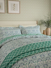 Morris & Co Blue Little Chintz Quilted Throw - Image 1 of 3