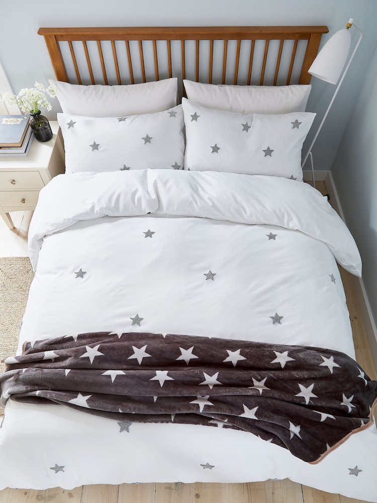 Helena Springfield Silver Tufted Star Cover Set - Image 2 of 5