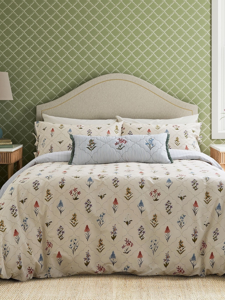 Sanderson Cream Spring Meadow 180 TC Cotton Duvet Set - Image 1 of 5