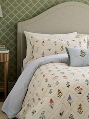 Sanderson Cream Spring Meadow 180 TC Cotton Duvet Set - Image 4 of 5