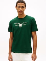 أخضر - Tommy Hilfiger Jersey Logo T-Shirt - Image 1 of 4
