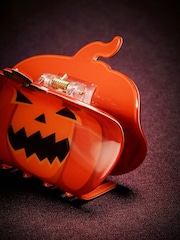 Orange Halloween Pumpkin Hair Claw Clip - Image 3 of 4