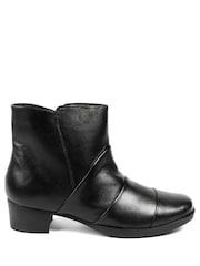 Pavers מגפוני עור בגזרה רחבה עם עקב בלוק - תמונה 1 מתוך 5