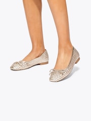 ذهبي - حذاء بمبز Nora من KG Kurt Geiger - صورة 1 من 5