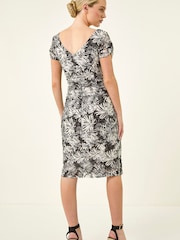 Roman Black Petite Lace Print Gathered Stretch Dress - Image 3 of 5