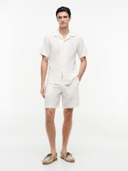 Tommy Hilfiger Cream Dover Linen Blend 8" Inseam Chino Shorts - Image 2 of 4