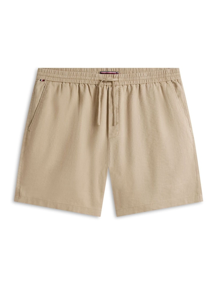 Tommy Hilfiger Green Plus Dover Linen Blend 8" Inseam Chino Shorts - Image 5 of 5