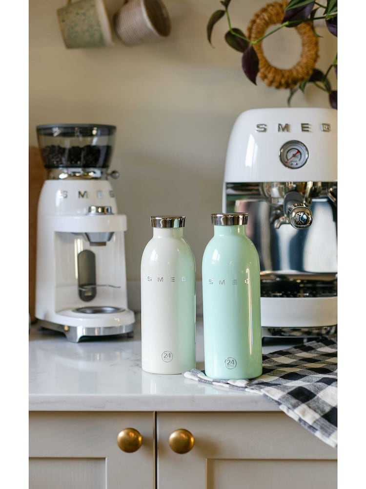 Smeg Pastel Green Lightweight and Leakproof Clima Water Bottle - Image 6 of 6 Smeg Pastel Green Lightweight and Leakproof Clima Water Bottle - Image 6 of 6