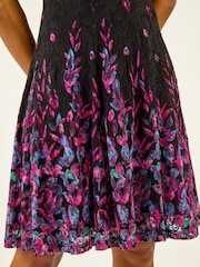 Roman Pink Leaf Print Lace Stretch Dress - Image 5 of 5